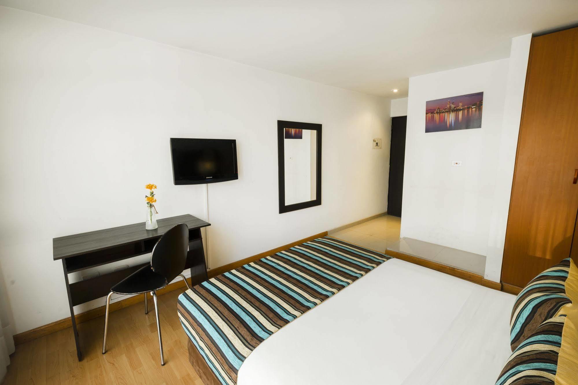 Hotel L'Etoile Javeriana Богота Экстерьер фото